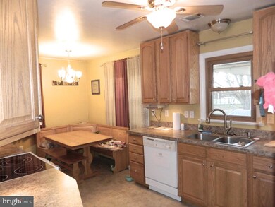 10730 Hoffman Dr, Williamsport, MD 21795 - photo 3