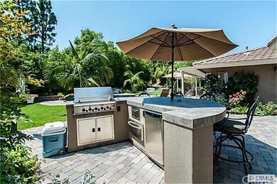 Another view of the built in BBQ.