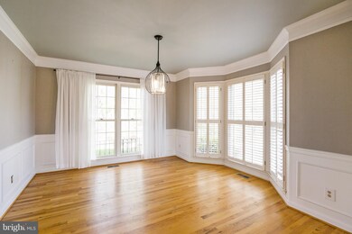 8908 Bovelder Dr, Laurel, MD 20708 - photo 5