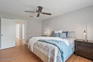 8413 Spicewood Dr, Jacksonville, FL 32216 - photo 5