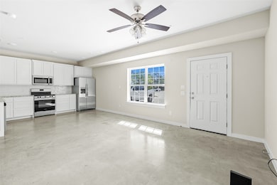 2290 W Tarleton St unit 105, Stephenville, TX 76401 - photo 3