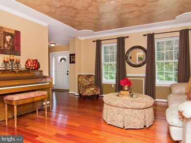 7508 Patterson Ct, Sykesville, MD 21784 - photo 3