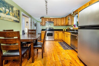 16 Durell Dr, Newmarket, NH 03857 - photo 4