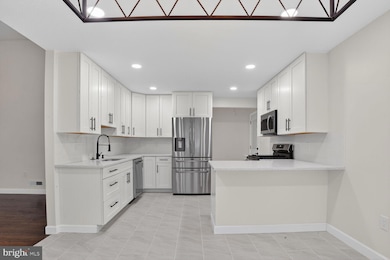 902 Wanda Rd, Linthicum Heights, MD 21090 - photo 2