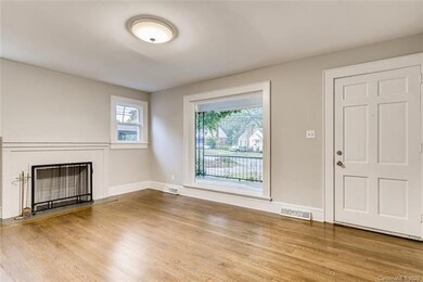 544 E Front St, Statesville, NC 28677 - photo 2