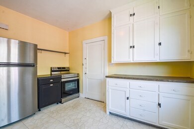 226 Winchester St unit 2, Brookline, MA 02446 - photo 2