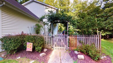 116 Palmetto Ct, Milford, PA 18337 - photo 4