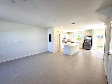 1111 SE 2nd St unit 1111, Homestead, FL 33030 - photo 2