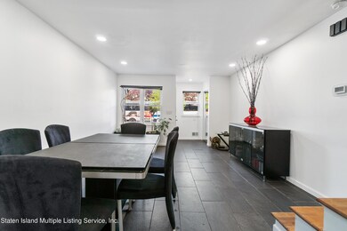 806 Bloomingdale Rd, Staten Island, NY 10309 - photo 5