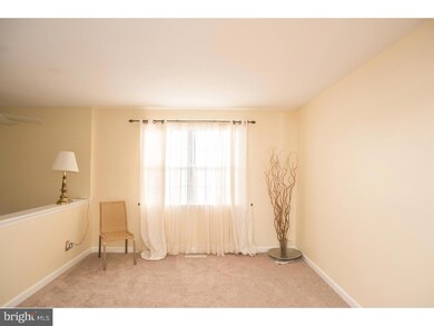 8 Francis Cir, Newark, DE 19711 - photo 3