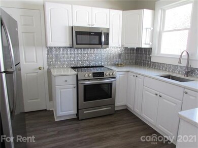 125 Park St, Statesville, NC 28677 - photo 2