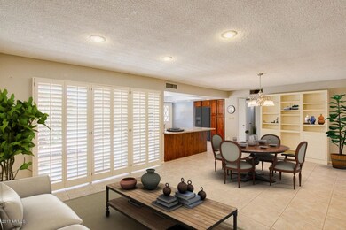 Family room/kitchen