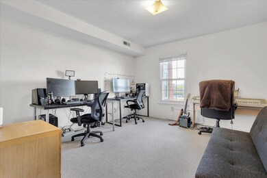 06-2102 Stephenson Ave SW_06