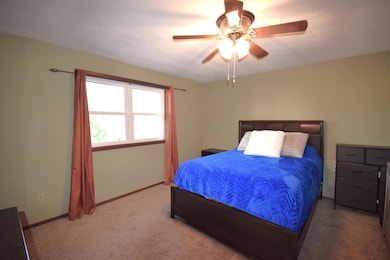 825 S Olson Ave unit F, Appleton, WI 54914 - photo 6