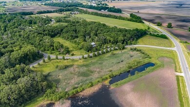 7317 Roberts Dr, Na-Au-say Township, IL 60543 - photo 3