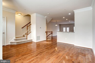 7218 Dorchester Woods Ln, Hanover, MD 21076 - photo 4