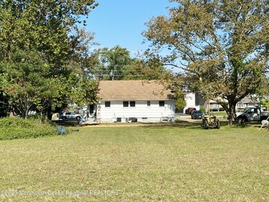 backYardAcreageToHouse2