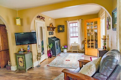 313 1st St, Schenectady, NY 12302 - photo 5