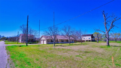 909 Baker Rd, Rosenberg, TX 77471 - photo 3