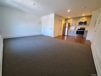 100 Mariners Way, Port Jefferson, NY 11777 - photo 4