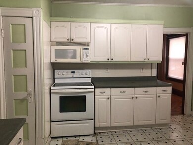 27-29 Carlisle St, Springfield, MA 01109 - photo 6