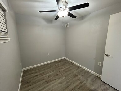 2807 Beauchamp St unit 6, Houston, TX 77009 - photo 4