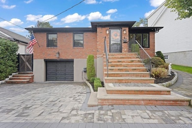 93 Beacon Ave, Staten Island, NY 10306 - photo 2