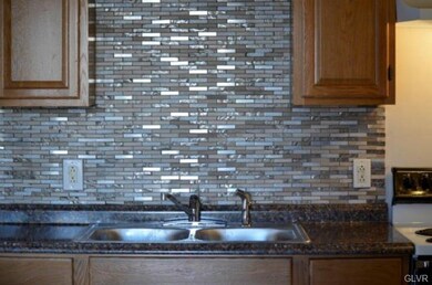 217 N 16th St, Allentown, PA 18102 - photo 4