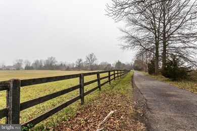 2360 Feeser Rd N, Taneytown, MD 21787 - photo 4