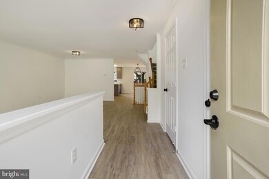 9 Cottage Field Ct, Germantown, MD 20874 - photo 4