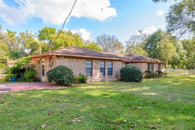 3180 County Road 145, Alvin, TX 77511 - photo 6