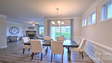 215 Thornberry Rd, Hendersonville, NC 28792 - photo 6