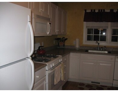 616 Thayer St unit 616, Abington, MA 02351 - photo 3