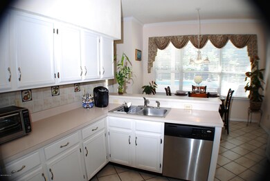 8099 Donegal Ln, Jacksonville, FL 32244 - photo 7