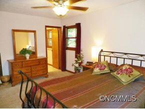 Master Bedroom w/ Ceiling Fan