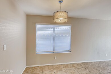 7-757873133-09 Dining Room
