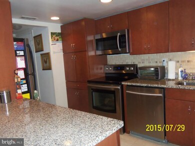 5460 Gloucester Rd, Columbia, MD 21044 - photo 2