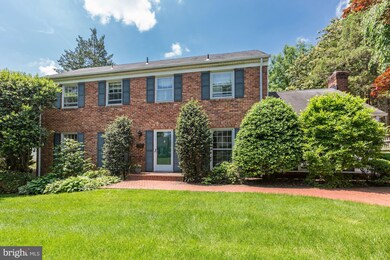 2432 Lexington Rd, Falls Church, VA 22043 - photo 2