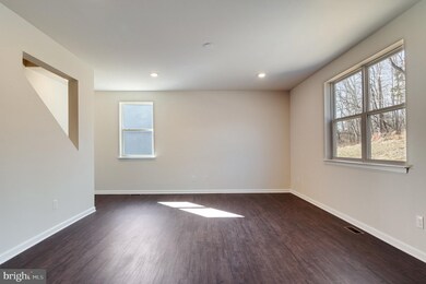 7 Snoopy Ln, Lower Frederick Township, PA 18074 - photo 4