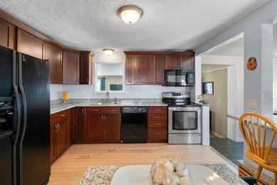 113 Jobin Dr, Manchester, NH 03103 - photo 4