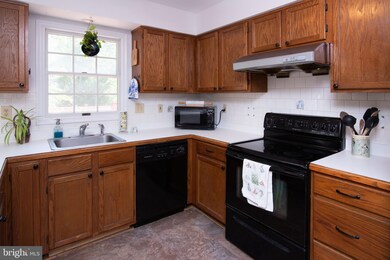 9200 Burley Ln, Laurel, MD 20723 - photo 4