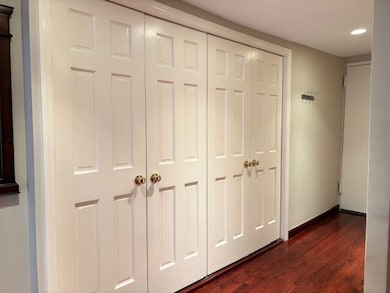 211 Thompson St unit 5C, New York, NY 10012 - photo 6