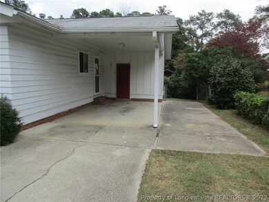 739 Stoneykirk Dr, Fayetteville, NC 28314 - photo 2