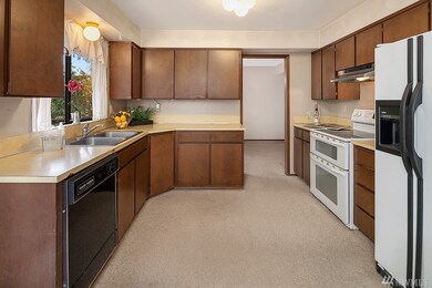 7519 241st St SW, Edmonds, WA 98026 - photo 4