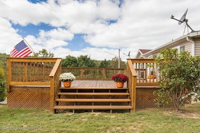 404 Coolbaugh Mountain Rd, Falls, PA 18615 - photo 3