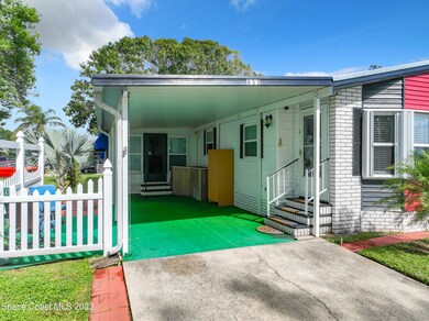 832 Periwinkle Circle-7