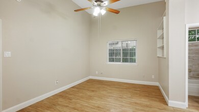 8019 Log Hollow Dr, Houston, TX 77040 - photo 6