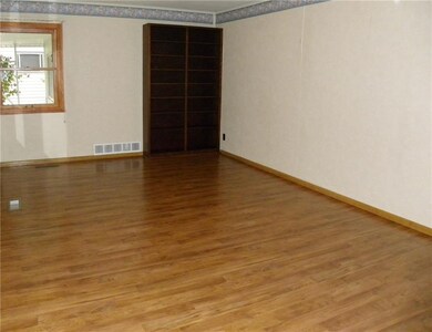 307 Hancook Rd, Plainfield, IN 46168 - photo 4