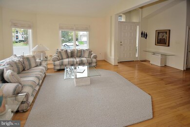 20868 Waterbeach Place, Sterling, VA 20165 - photo 4