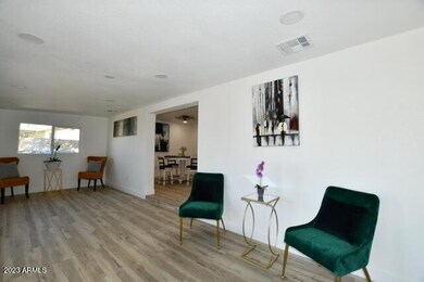 8230 W Amelia Ave, Phoenix, AZ 85033 - photo 3